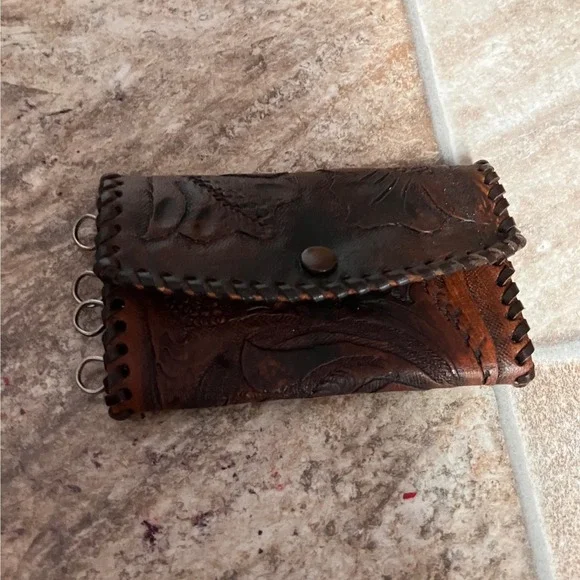 Vintage Handy USA Brown Tooled Leather Key Case Floral Whipstitch 6 Hook Wallet