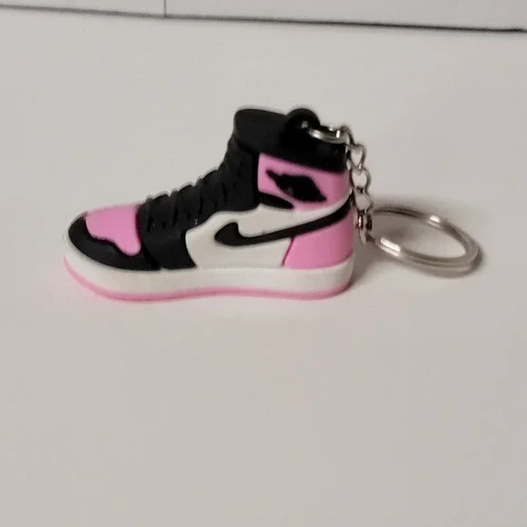 Swoosh Keychain Pink, Black & White