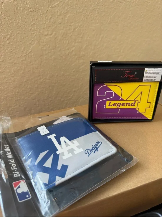 Lakers and Dodgers Men’s wallets (NWT)