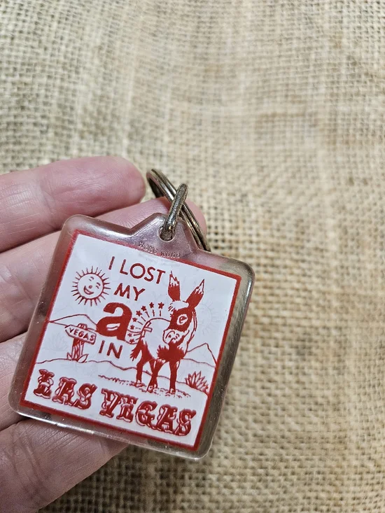 Vintage Las Vegas 'I Lost My A 🫏 in Las Vegas' Keychain - Red Print