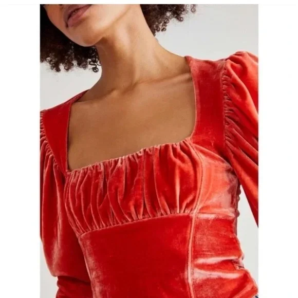 NWT‎ Free People Hold Me Puff Sleeve Velvet Top in crush blush