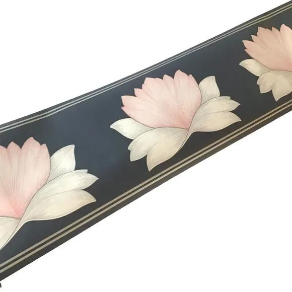 Vintage Lotus Flower Wallpaper Border