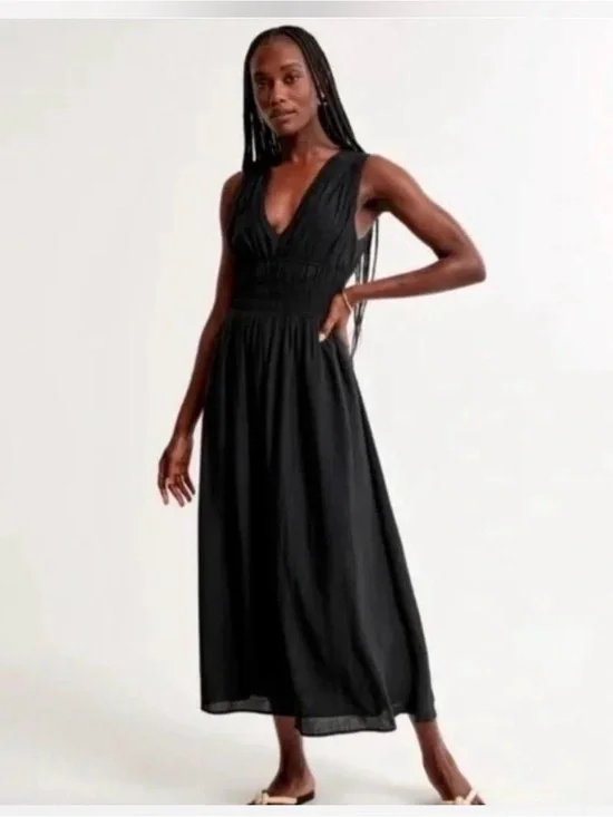 Abercrombie & Fitch Black V-Neck Maxi Dress size L