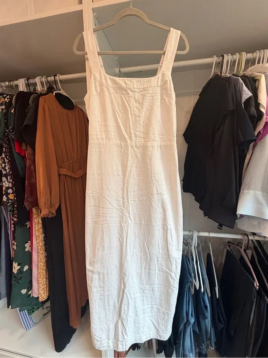 Abercrombie & Fitch White Sleeveless Square-Neck Dress