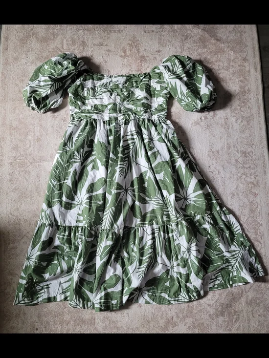 Abercrombie & Fitch White Dress with Green Leaf Print