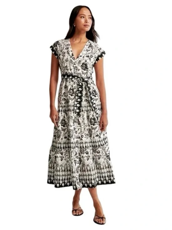 Abercrombie & Fitch Black and White Floral Maxi Dress