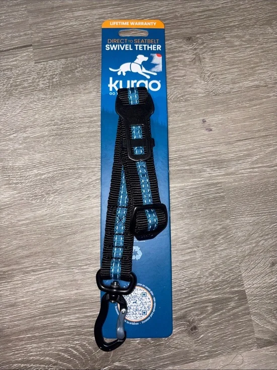 Kurgo Black and Blue Reflective Swivel Tether