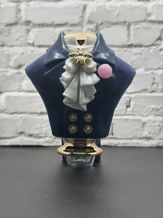 Bath & Body Works Bridgerton Bust Bee Wallflower Plug Blue Velvet Diffuser