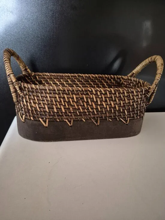 OVAL HAND-WOVEN WICKER STORAGE BASKET