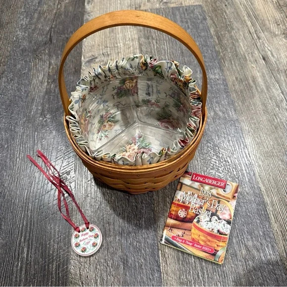 Longaberger 1998 Rings and Things Mothers Day Basket Signed with Liner/protector