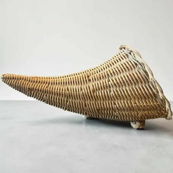 Vintage Wicker Cornucopia Basket Wall Hanging Table Decor 12 Inch
