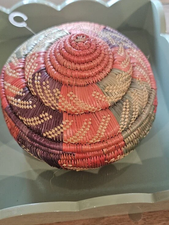 Boho Hand-woven Ethiopian Reed Trinket Basket In Pink Teal And Purple