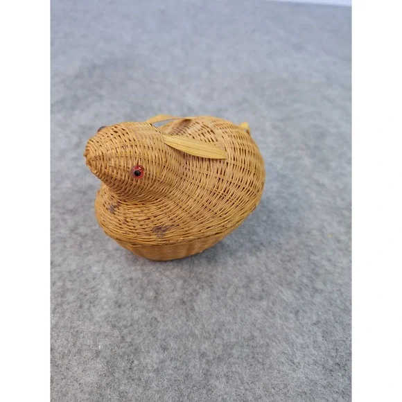 Vintage Woven Wicker Bunny Rabbit Trinket Basket Red Eyes Easter Decor Small