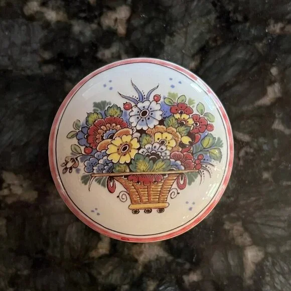 NOS Vintage Delft Holland Pottery Handpainted Polychrome Round Trinket Box