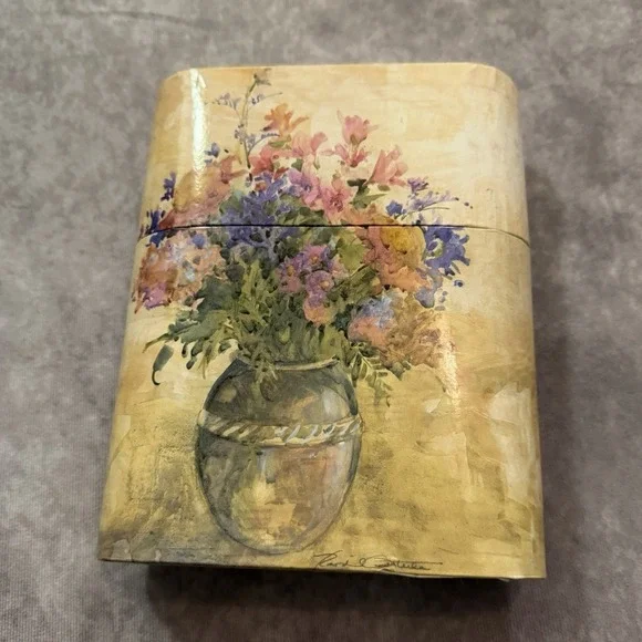 Floral Metal Trinket Box With Lid, Rectangular Beige/Multicolor Tin