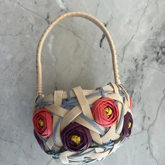 Adorable rose basket‎ for weddings, Easter or decor
