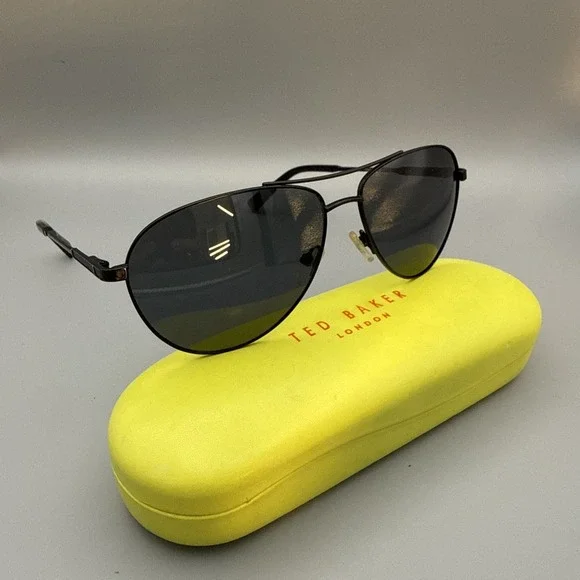 Ted Baker Sunglasses Authentic TBM088 Black Frame & Lens Aviators -includes case