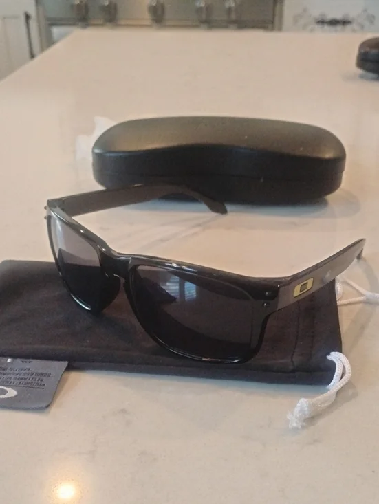 Oakley Black Gloss Sunglasses with Dark Smoke Lenses