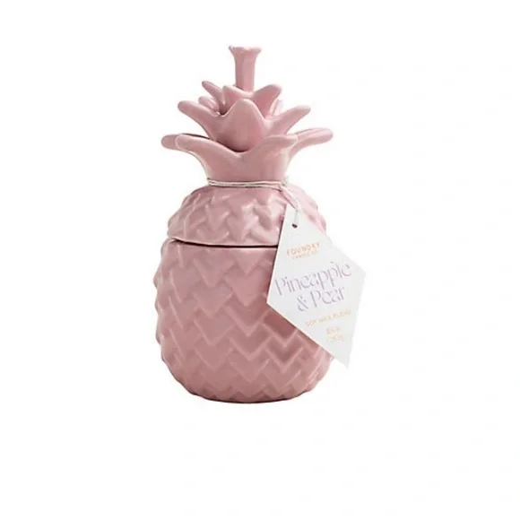 Bed bath & beyond pineapple pear candle in reusable Pink pineapple jar