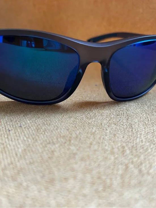 MAUI JIM polarized readers  Black Sunglasses with Blue Mirrored Lenses