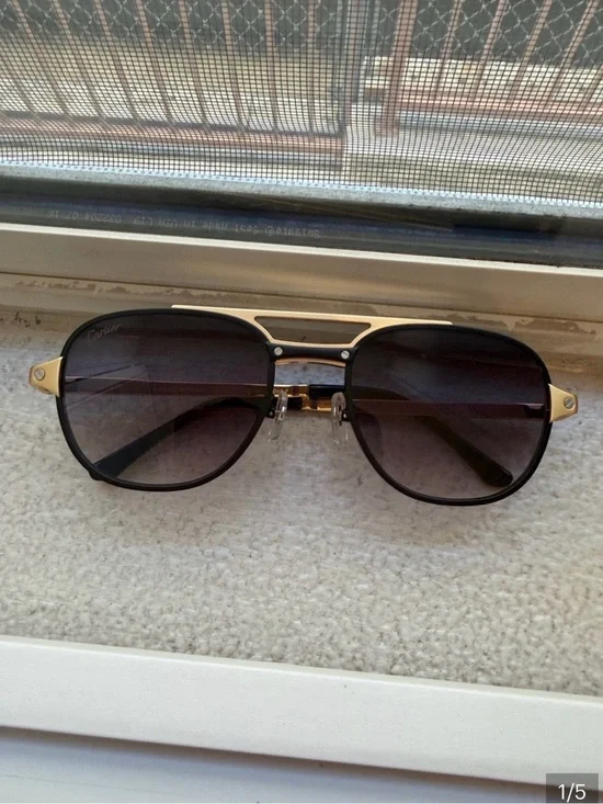 Cartier Men's Black and Gold Pilot Sunglasses with Brown Gradient Lenses