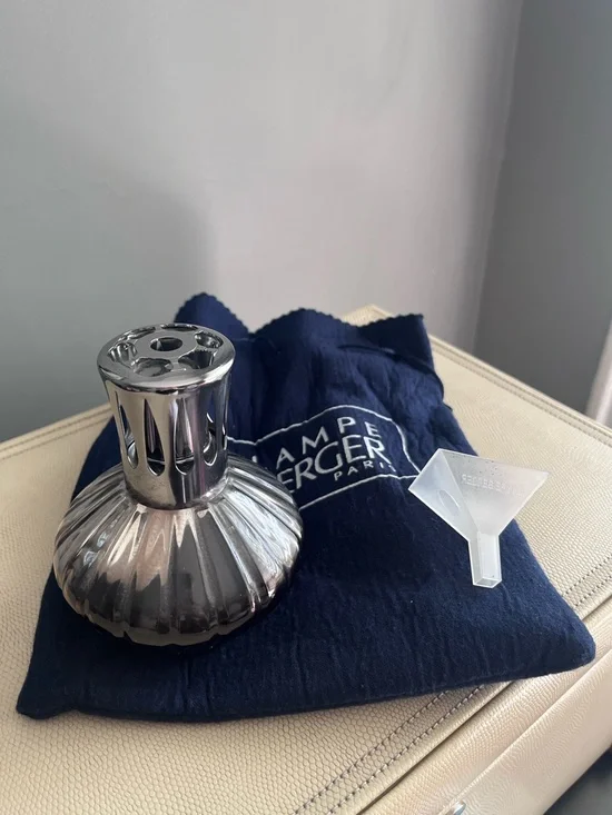 NWOT Lampe Berger Corolla Smoky Gray Catalytic Home Fragrance Lamp