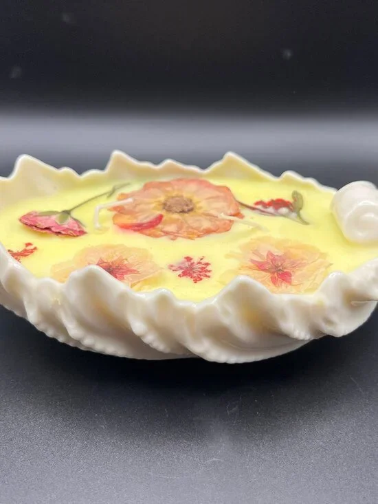 Pressed Botanical Lenox Shell Dish Candle Lemon Blossom