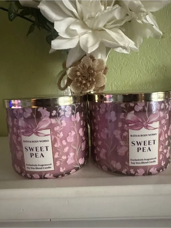 Bath & Body Works Sweet Pea Scented Candle Bundle X2 Pink