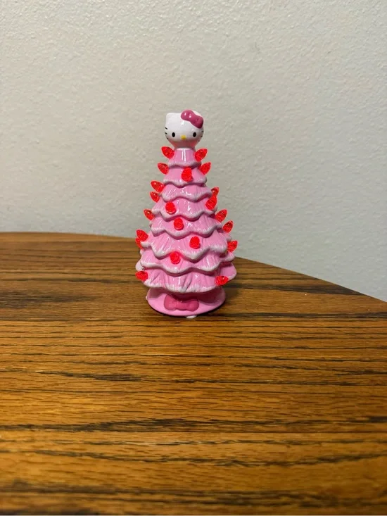 Hello Kitty Sanrio Christmas tree light up Pink super cute