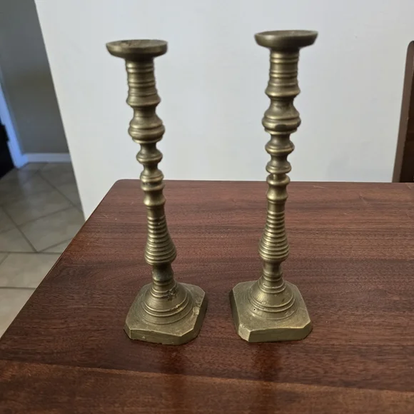 Elegant Brass Candlestick Holders Set Of 2 Vintage‎