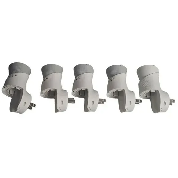 5 Preowned Airwick Plug Diffusers‎