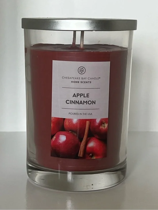 Chesapeake Bay Apple Cinnamon Candle - 19oz