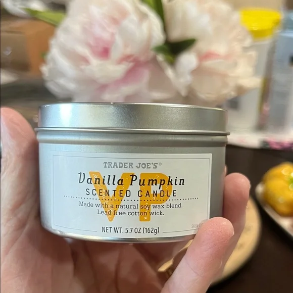 Trader Joe's Vanilla Pumpkin Scented Candle