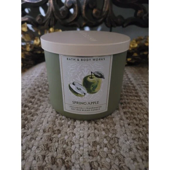 Spring Apple - Bath and Body Works 3-wick Candle