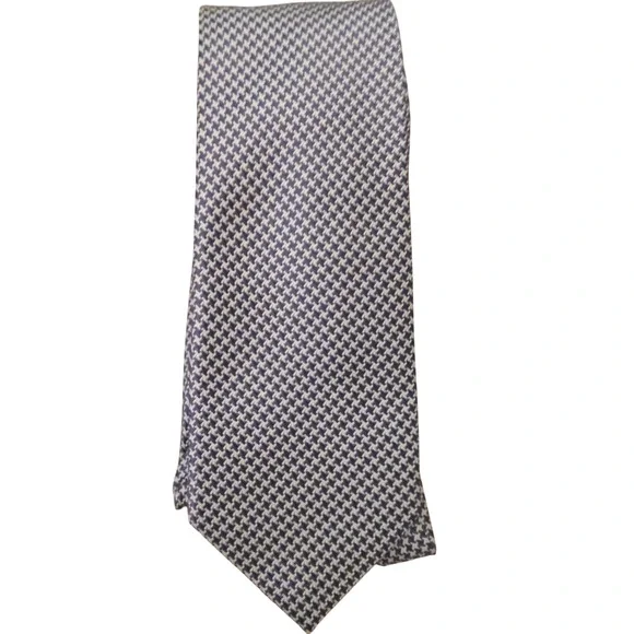 Jos A Bank Heritage Collection Mens Silk Tie Plum White MicroHoundstooth 3