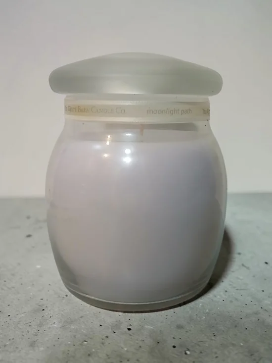 White Barn Moonlight Path White Jar Candle with Frosted Lid