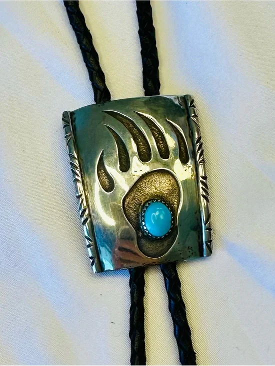 Sterling Silver Zuni Bear Paw Shadowbox Bolo Tie