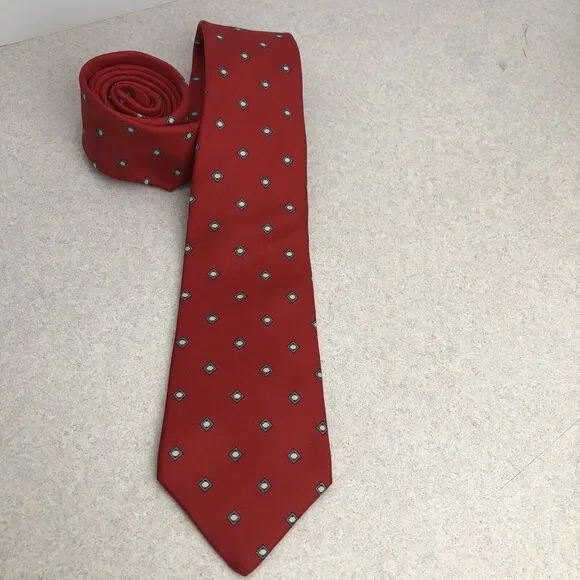 Calvin Klein Men's Neck‎ Tie Red Geo Silk Blend 100% Silk Italy