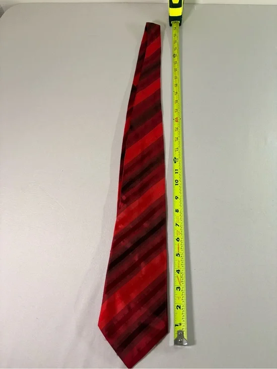 Red Diagonal Striped Men's Tie