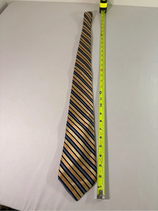 Classic Men's Striped Tie in Gold and Black