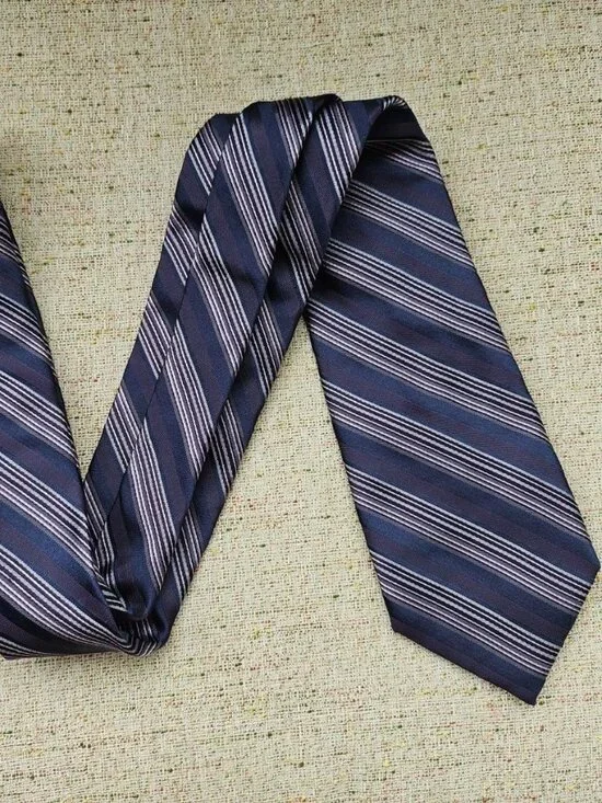 Calvin Klein Men Tie Multi Color Striped Necktie 100% Silk Classic Tie