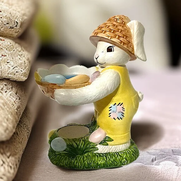 Laurie Korsgaden Easter Bunny Wax Warmer Ceramic Watercolors Springtime‎ Vintage