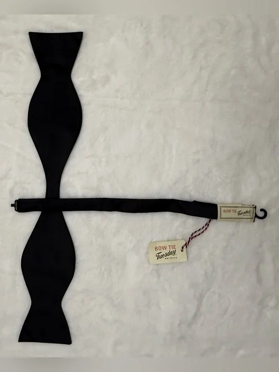 NWT Bow Tie Tuesday Men's Black Silk Bow Tie Adjustable