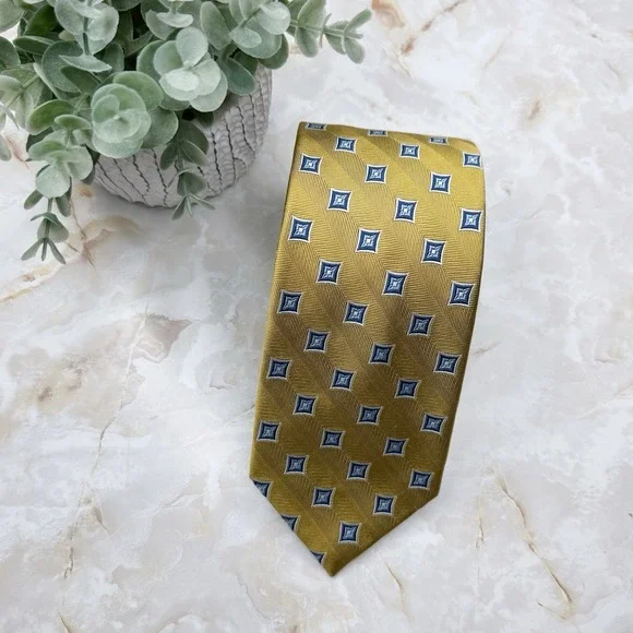 NWOT Jos. A. Bank‎ Executive Collection Silk Tie Mustard Yellow 3 3/8