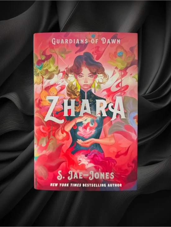 Illumicrate Exclusive Zhara: Guardians of Dawn S. Jae-Jones Signed Hardcover