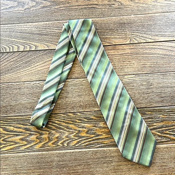 Van Heusen‎ Green and Brown Striped Silk Tie Mens 100% Silk Stain Resistant