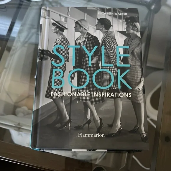 Style Book Fashionable Inspirations coffee table book