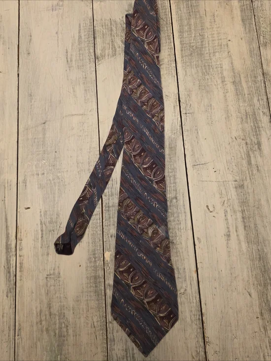 Vintage Halston III Men's Blue Paisley-Accent 100% Italian Silk Tie