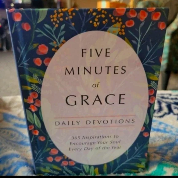 Five Minutes of Grace Daily Devotions Book