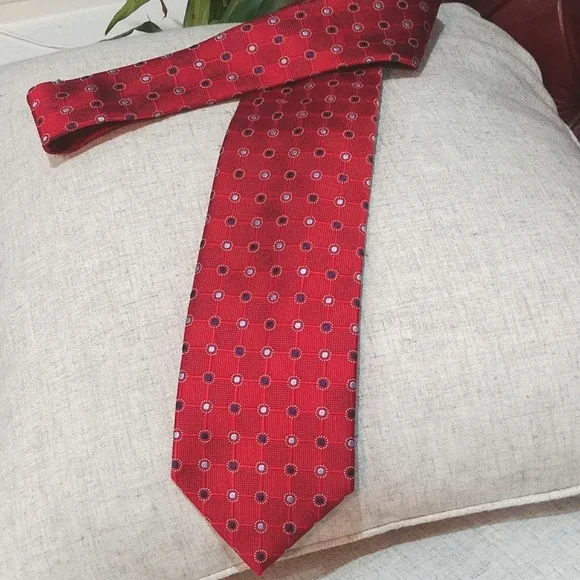 JoS A. Bank 100% silk Hand-sewn red geometric tie, pastel blue & navy dots